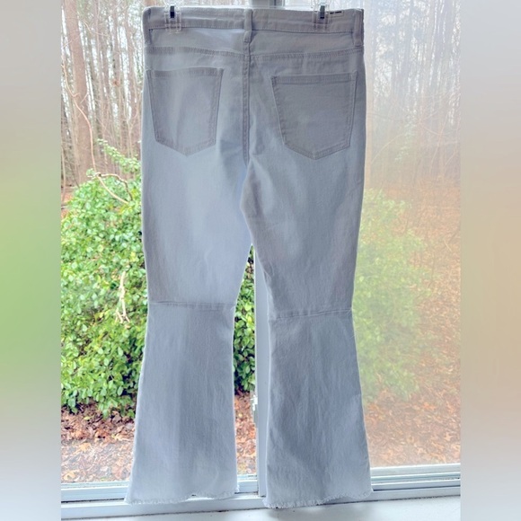 Almost Famous 7 Light blue flared leg raw hem high rise double denim Block color - Picture 3 of 9